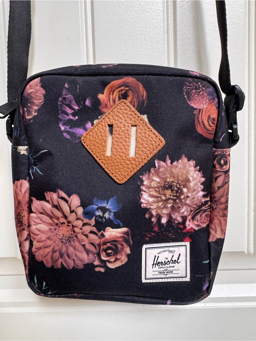 Herschel Supply Co. Heritage Floral Crossbody Bag. 7” by 6” by 2.5”
